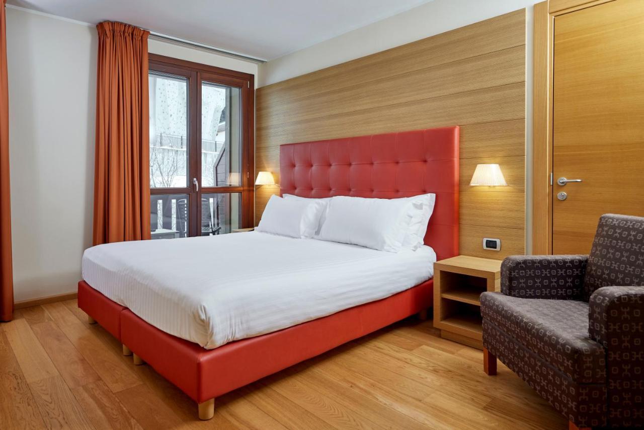 Blu Hotel Acquaseria Ponte Di Legno Rum bild