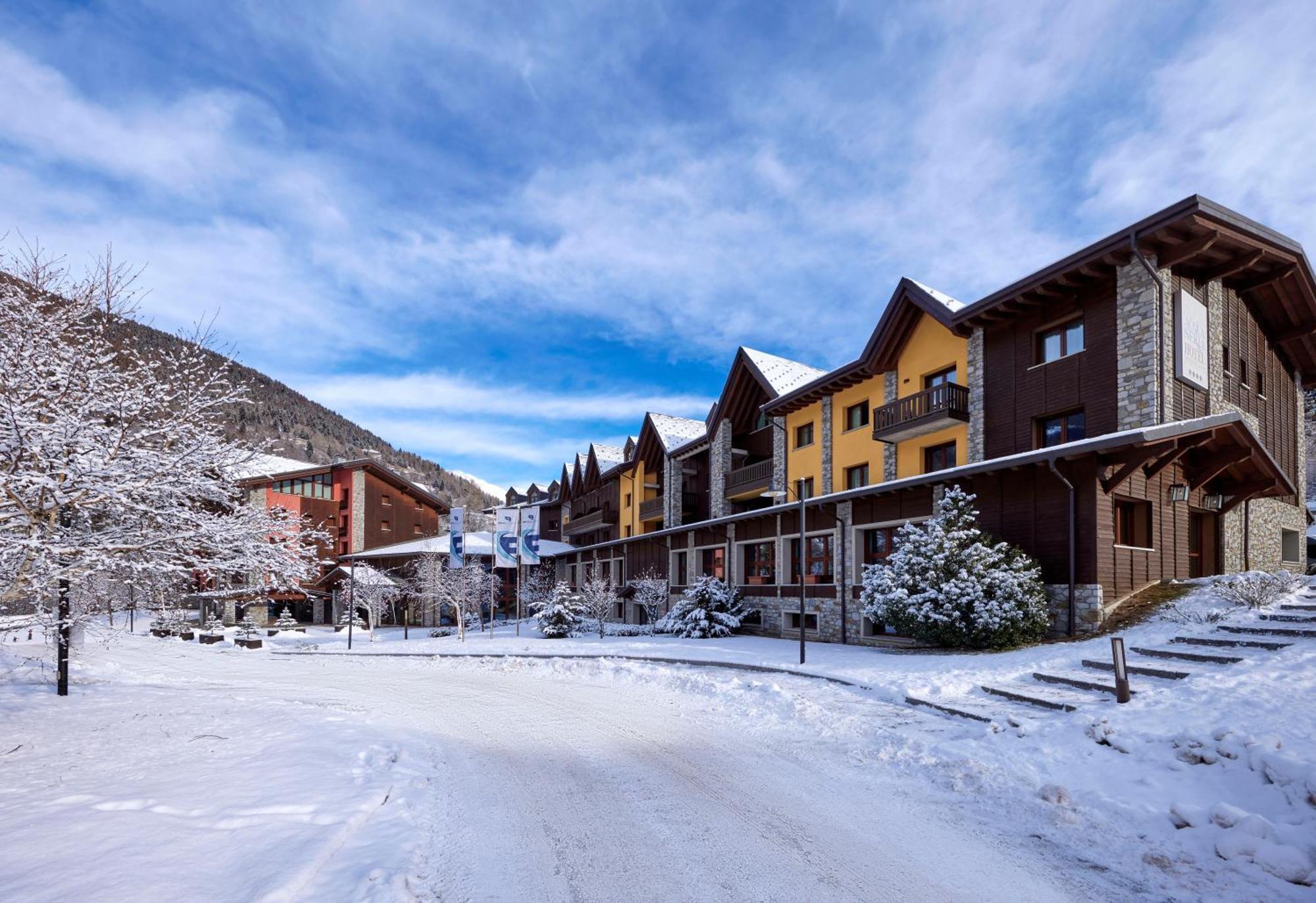 Blu Hotel Acquaseria Ponte Di Legno Exteriör bild