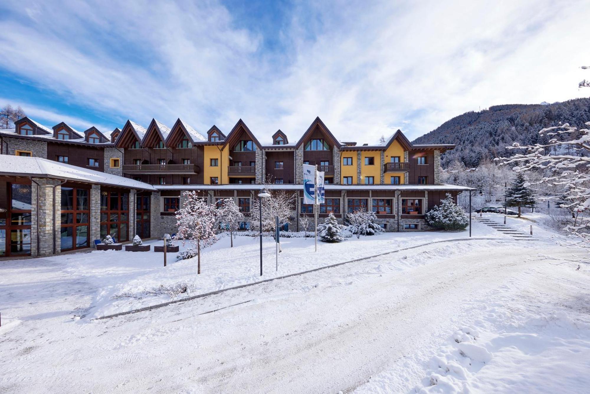 Blu Hotel Acquaseria Ponte Di Legno Exteriör bild